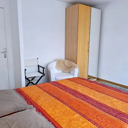 2 Bedroom Condomium With Terrace & Garden Apartment *